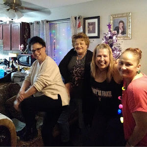 Meet your Posher, Linda